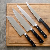 Kések, vágódeszkák
